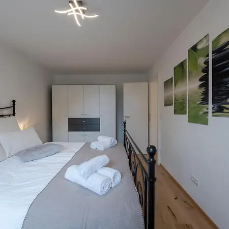 Apartament Tamliving 2br Center 3 Bridges Great View Kitchen